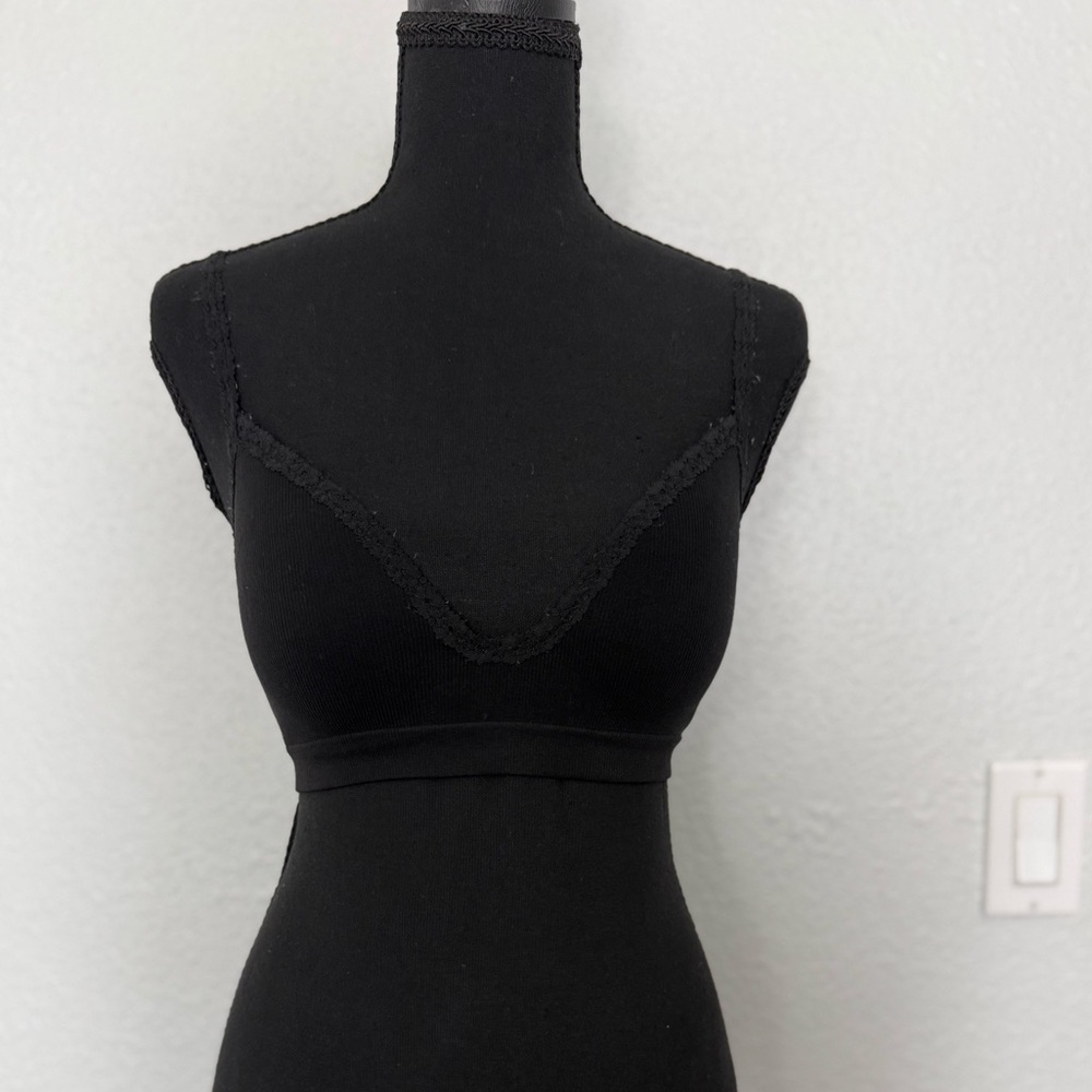 PINK Victoria's Secret Elegant Black Bralette
